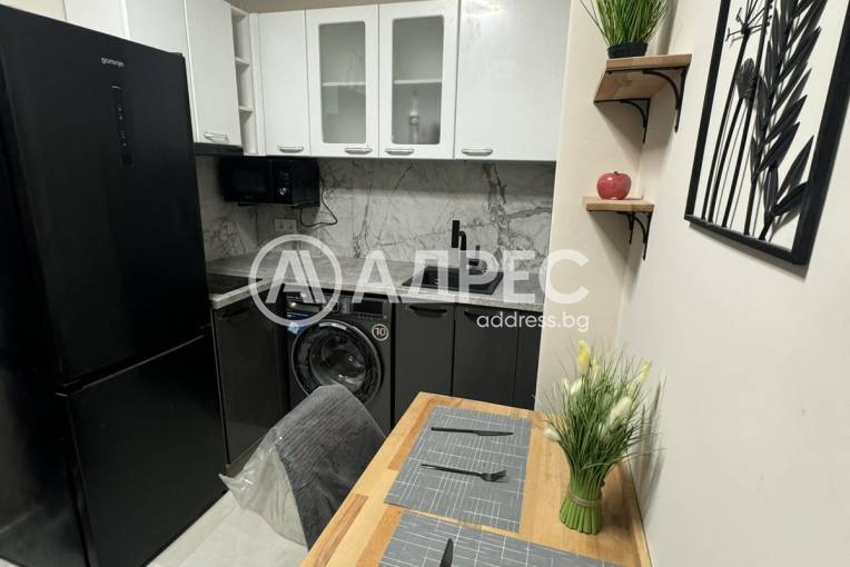 Едностаен апартамент, Варна, к.к. Чайка, 688249, Снимка 1