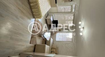 Двустаен апартамент, Варна, Червен площад, 682251, Снимка 1