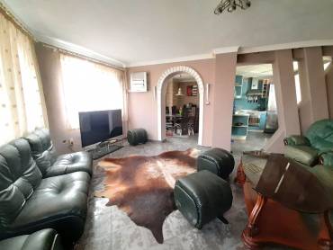 Многостаен апартамент, Русе, Родина 3, 538252