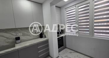 Многостаен апартамент, Варна, Базар "Левски", 678255, Снимка 1