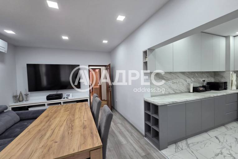 Многостаен апартамент, Варна, Базар "Левски", 678255, Снимка 4