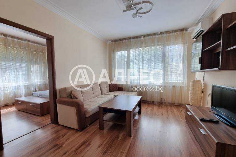 Тристаен апартамент, София, Гео Милев, 692256, Снимка 1