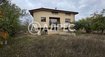 Къща/Вила, Волуяк, 672258, Снимка 1