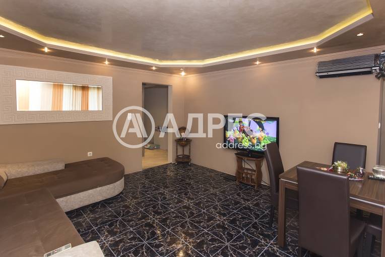 Тристаен апартамент, София, Лозенец, 675258, Снимка 2