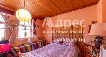 Етаж от къща, Варна, Гръцка махала, 606261, Снимка 3