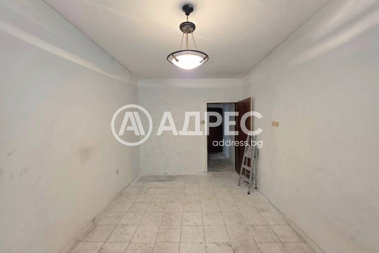 Многостаен апартамент, София, Лагера, 698261, Снимка 17