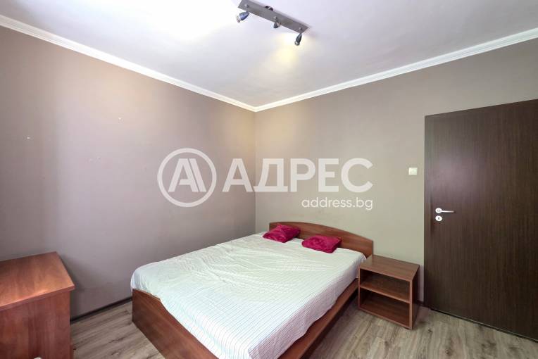 Многостаен апартамент, София, Лагера, 698261, Снимка 2