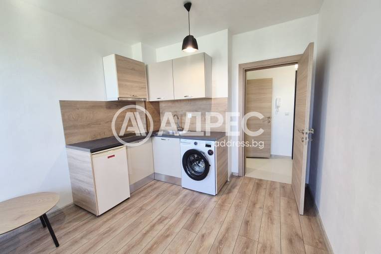 Двустаен апартамент, Варна, Колхозен пазар, 666262, Снимка 3