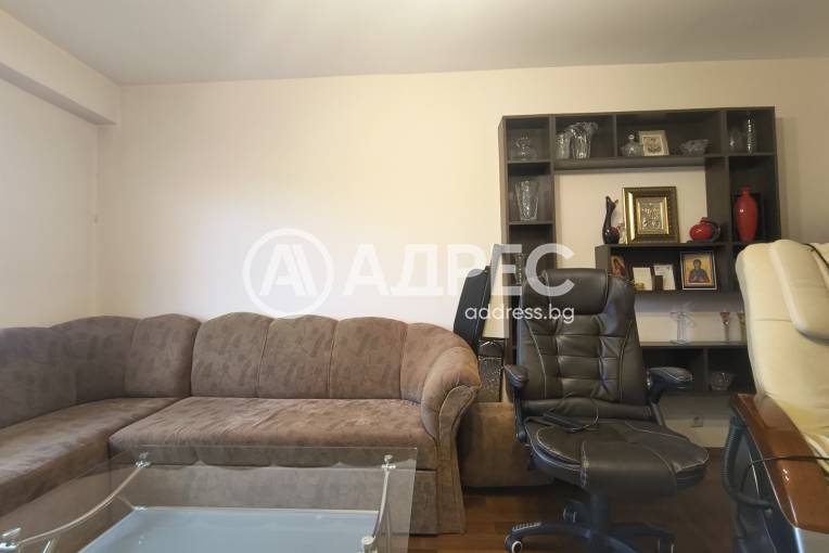 Тристаен апартамент, Русе, Широк център, 674262, Снимка 2