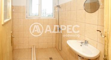 Тристаен апартамент, София, Иван Вазов, 697263, Снимка 5