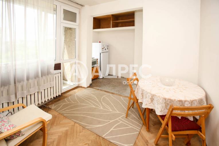 Тристаен апартамент, София, Иван Вазов, 697263, Снимка 2