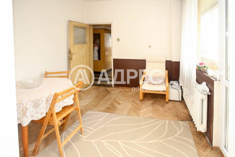 Тристаен апартамент, София, Иван Вазов, 697263, Снимка 3