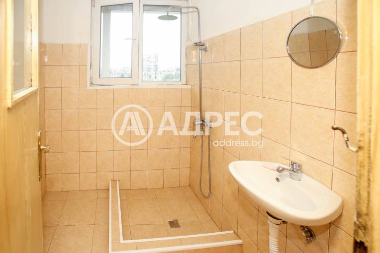 Тристаен апартамент, София, Иван Вазов, 697263, Снимка 5