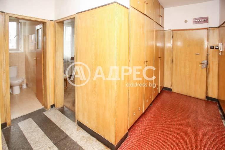 Тристаен апартамент, София, Иван Вазов, 697263, Снимка 6