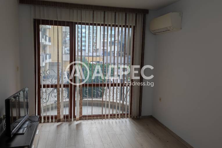 Тристаен апартамент, Пловдив, Южен, 690264, Снимка 1