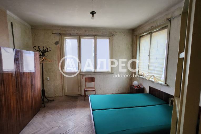 Тристаен апартамент, Ямбол, Център, 689266, Снимка 1