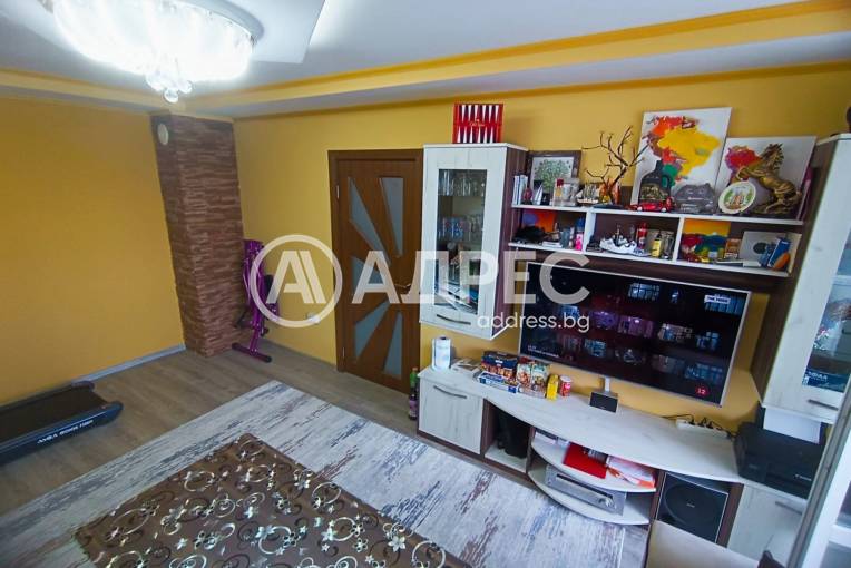 Тристаен апартамент, Разград, Орел, 698266, Снимка 2