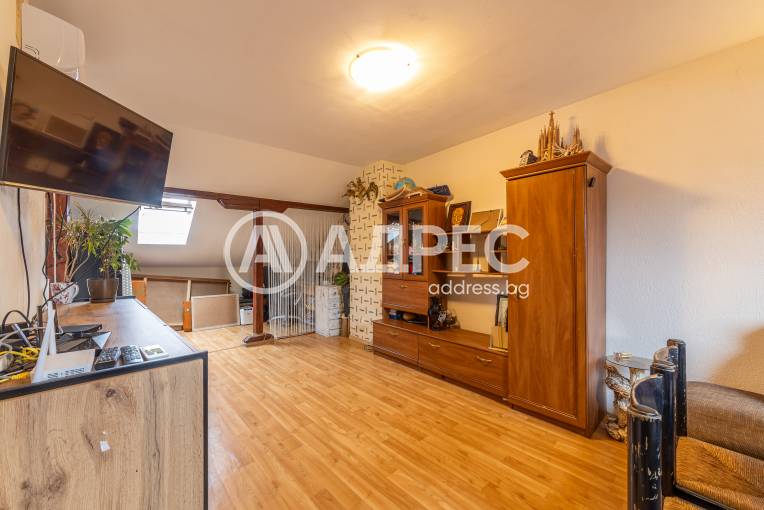 Тристаен апартамент, Варна, Цветен квартал, 671267, Снимка 12