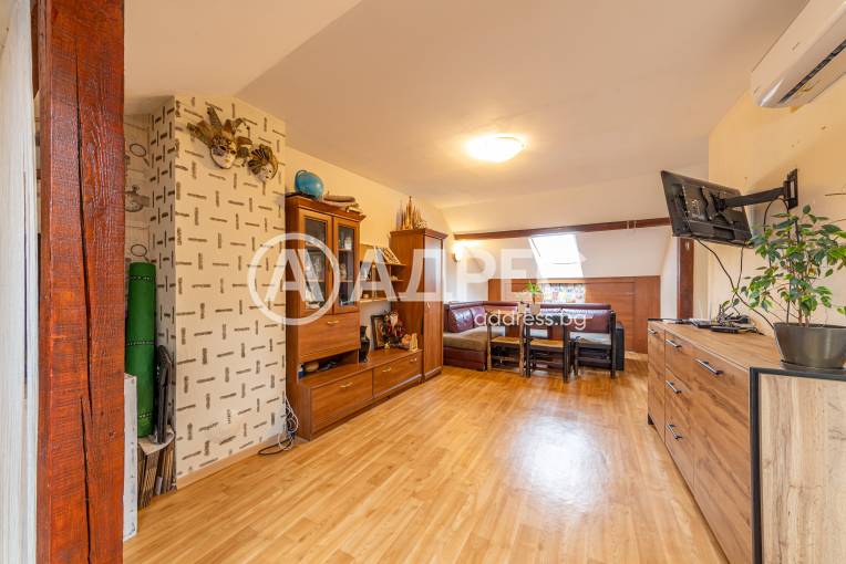 Тристаен апартамент, Варна, Цветен квартал, 671267, Снимка 2