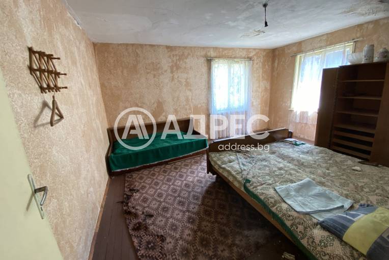 Къща/Вила, Оселна, 700267, Снимка 7