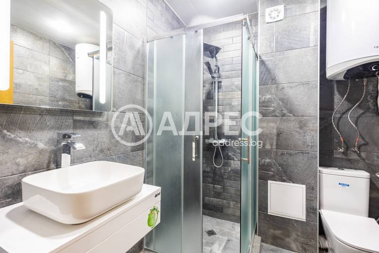 Тристаен апартамент, Варна, ЖП Гара, 667269, Снимка 17