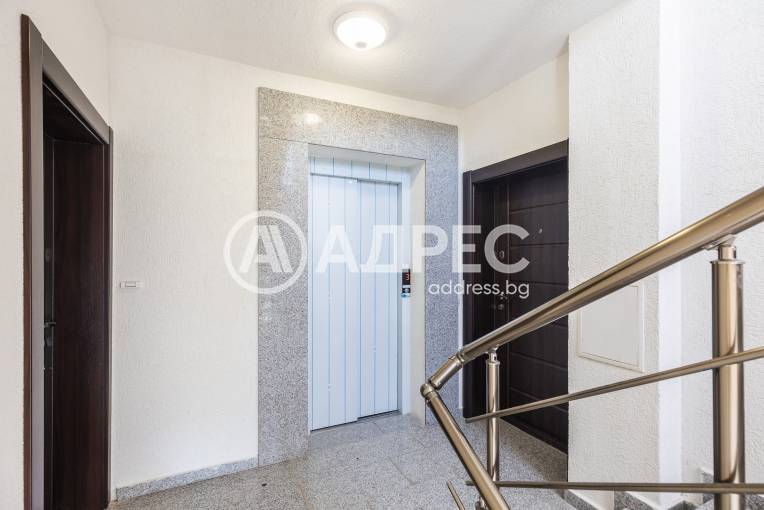 Тристаен апартамент, Варна, ЖП Гара, 667269, Снимка 21