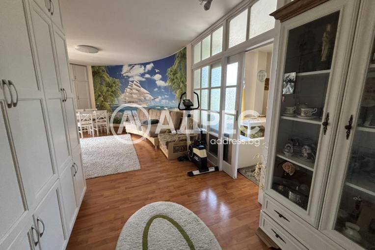 Тристаен апартамент, Варна, к.к. Св.Св. Константин и Елена, 663275, Снимка 3