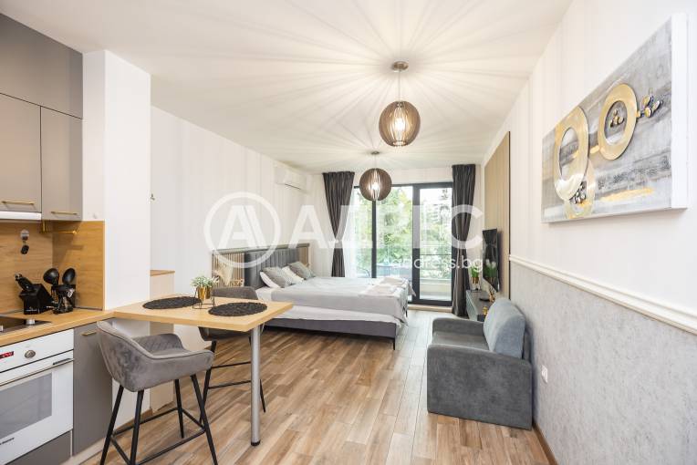 Едностаен апартамент, Варна, к.к. Св.Св. Константин и Елена, 683275, Снимка 2