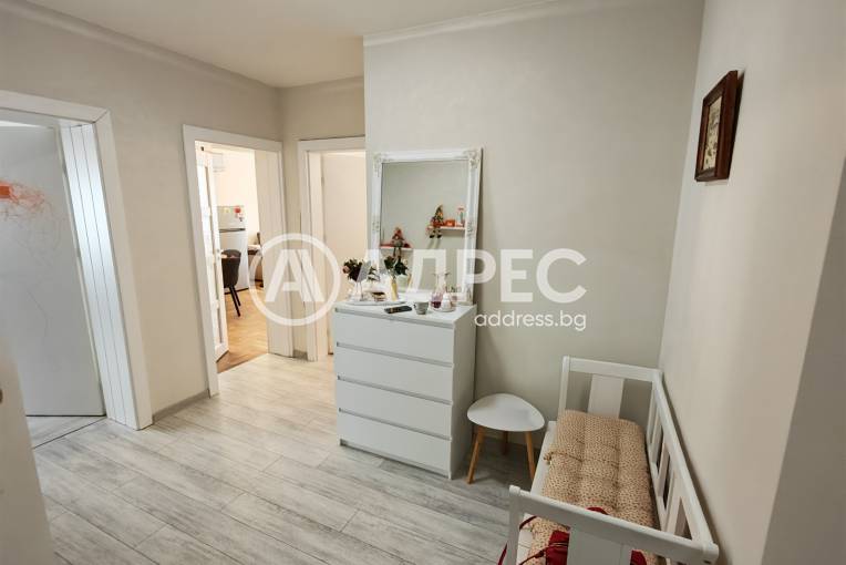 Тристаен апартамент, София, Лозенец, 700275, Снимка 1