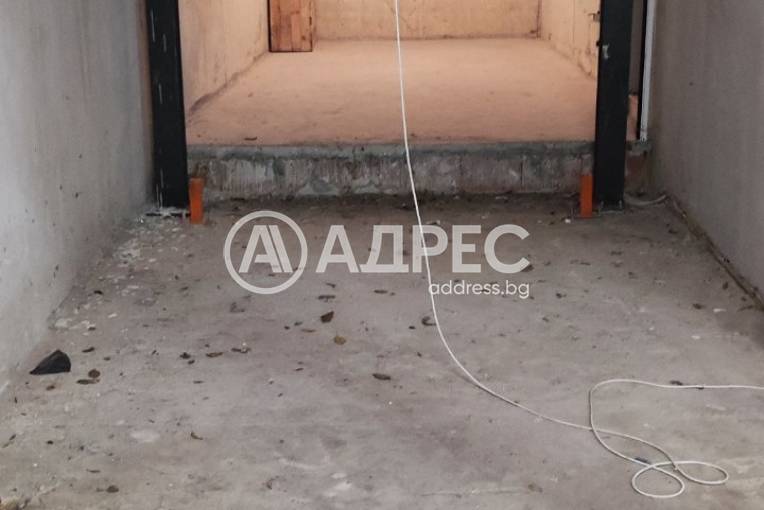 Паркомясто/Гаражна клетка, Варна, Гранд Мол Варна, 656276, Снимка 1