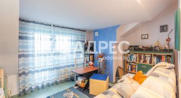 Многостаен апартамент, Варна, Икономически университет, 677276, Снимка 10