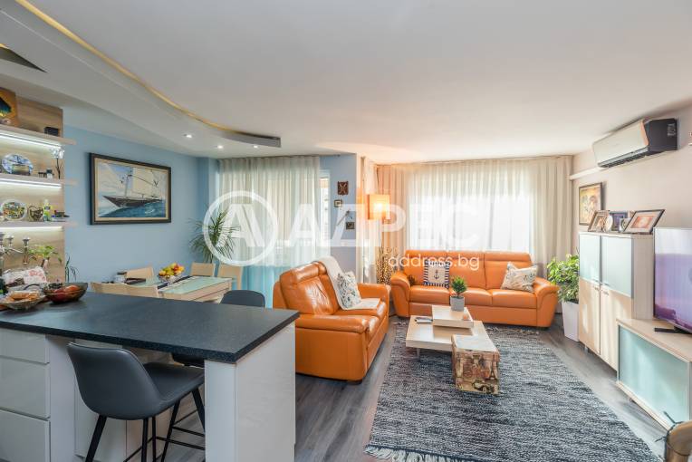 Многостаен апартамент, Варна, Икономически университет, 677276, Снимка 1