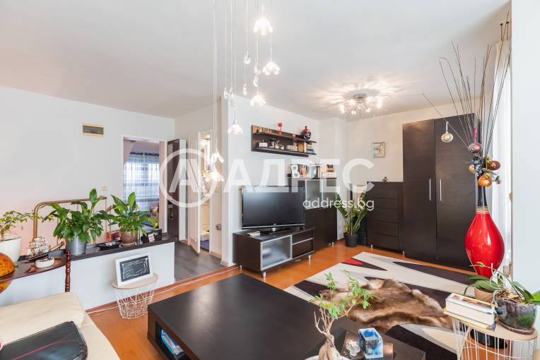 Многостаен апартамент, Варна, Икономически университет, 677276, Снимка 7