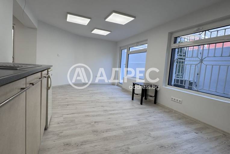 Търговски помещения, Варна, Колхозен пазар, 667278, Снимка 1