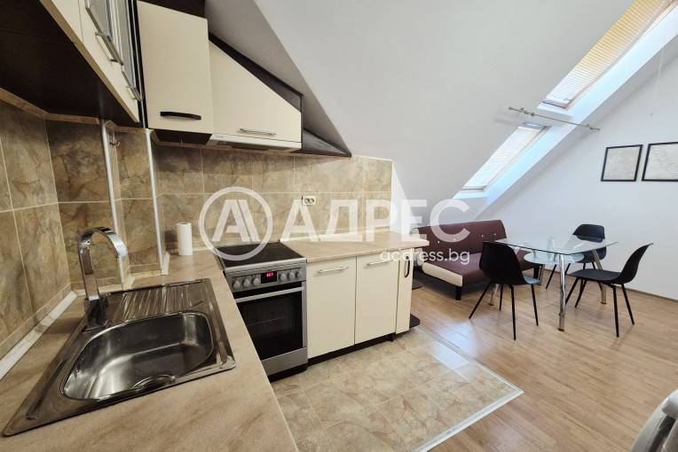 Тристаен апартамент, Варна, Автогара, 682278, Снимка 2