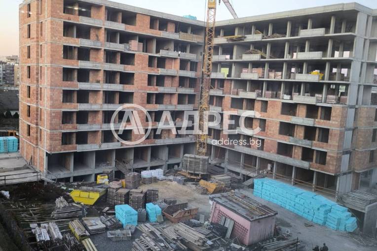 Тристаен апартамент, Бургас, Меден рудник - зона В, 630281, Снимка 2