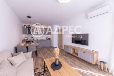 Двустаен апартамент, Варна, к.к. Св.Св. Константин и Елена, 660281, Снимка 1