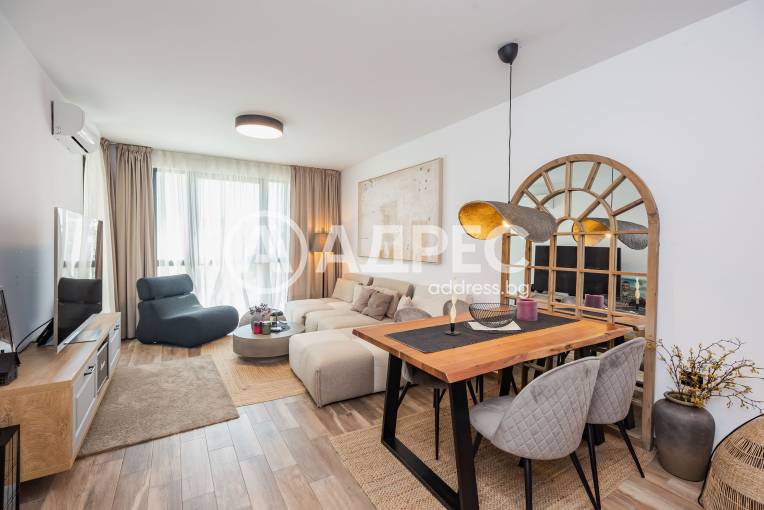 Двустаен апартамент, Варна, к.к. Св.Св. Константин и Елена, 660281, Снимка 1
