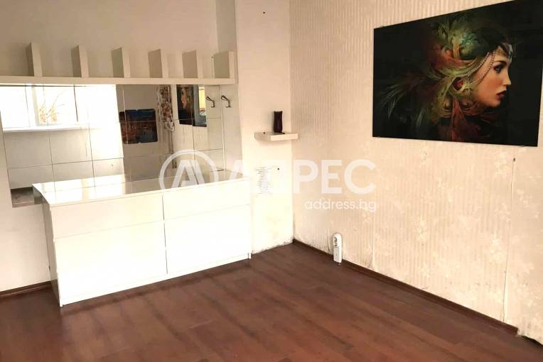 Тристаен апартамент, Ямбол, Граф Игнатиев, 675281, Снимка 1