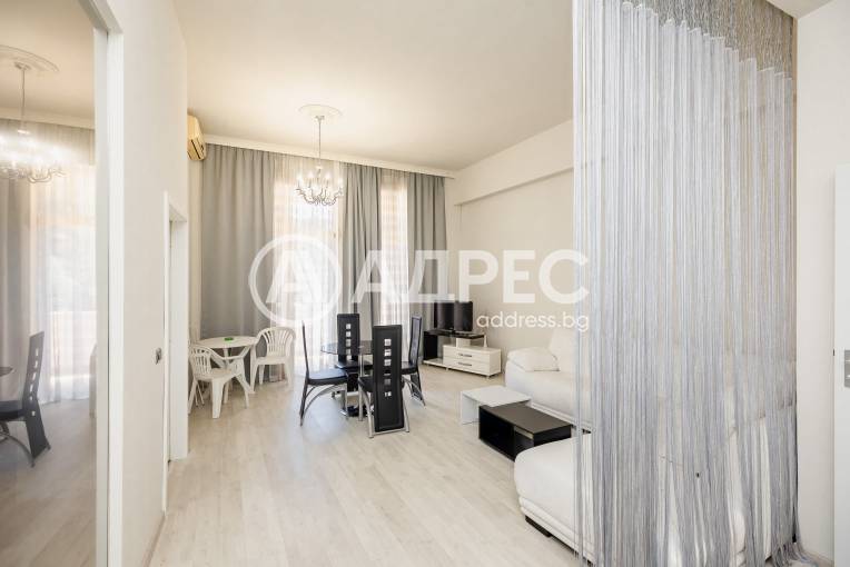 Тристаен апартамент, Варна, к.к. Златни Пясъци, 701281, Снимка 1