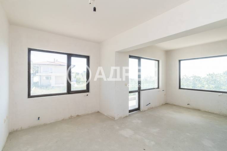 Къща/Вила, Варна, м-ст Боровец - юг, 660282, Снимка 14