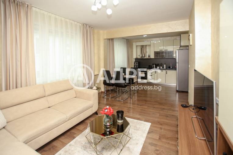 Тристаен апартамент, София, Център, 694282, Снимка 1