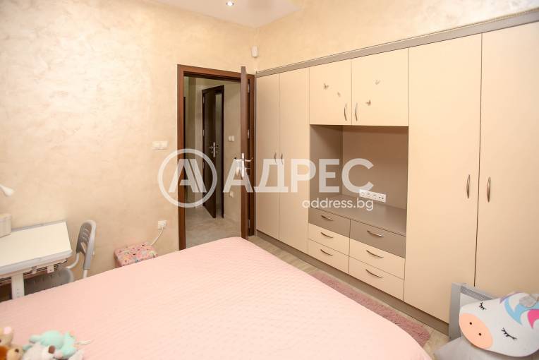 Тристаен апартамент, София, Център, 694282, Снимка 14