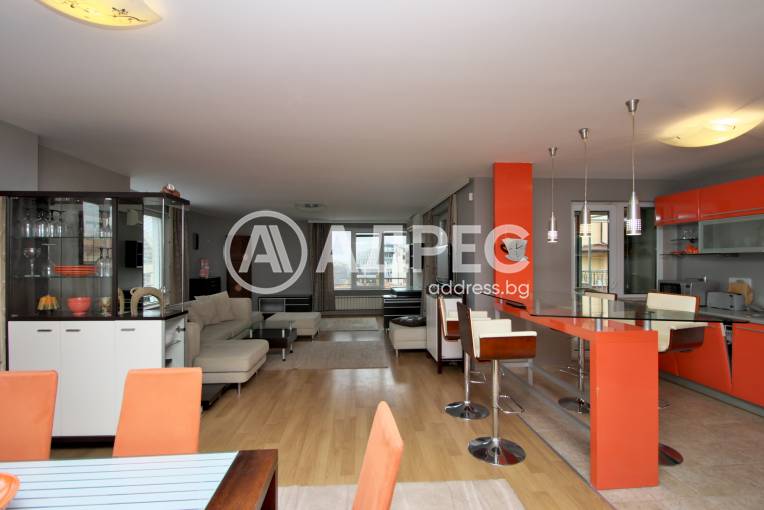 Тристаен апартамент, Варна, Общината, 674287, Снимка 1