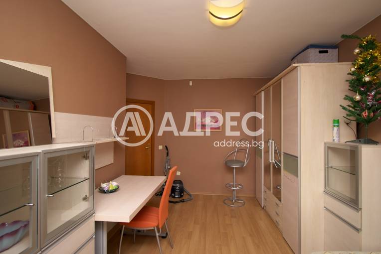 Тристаен апартамент, Варна, Общината, 674287, Снимка 8