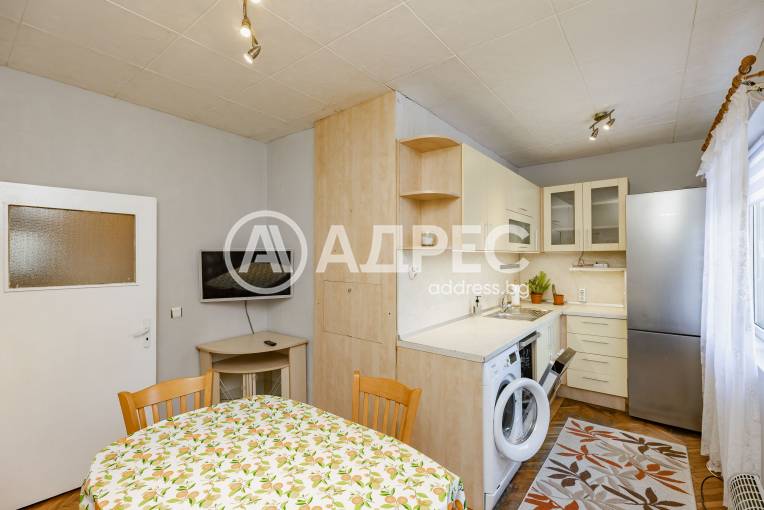 Тристаен апартамент, Варна, Левски, 685289, Снимка 1