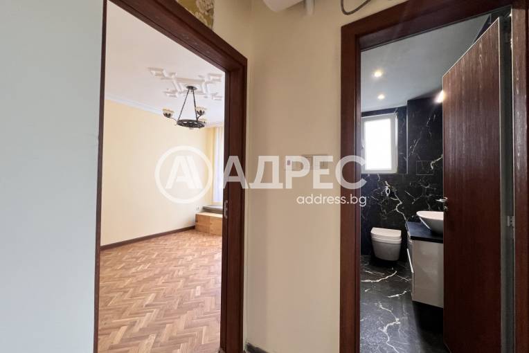 Тристаен апартамент, София, Гео Милев, 692289, Снимка 11