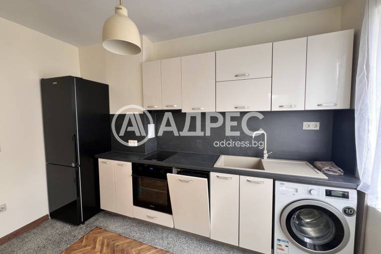 Тристаен апартамент, София, Гео Милев, 692289, Снимка 8