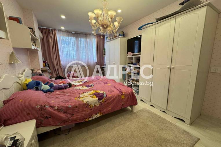 Тристаен апартамент, София, Света троица, 676290, Снимка 5