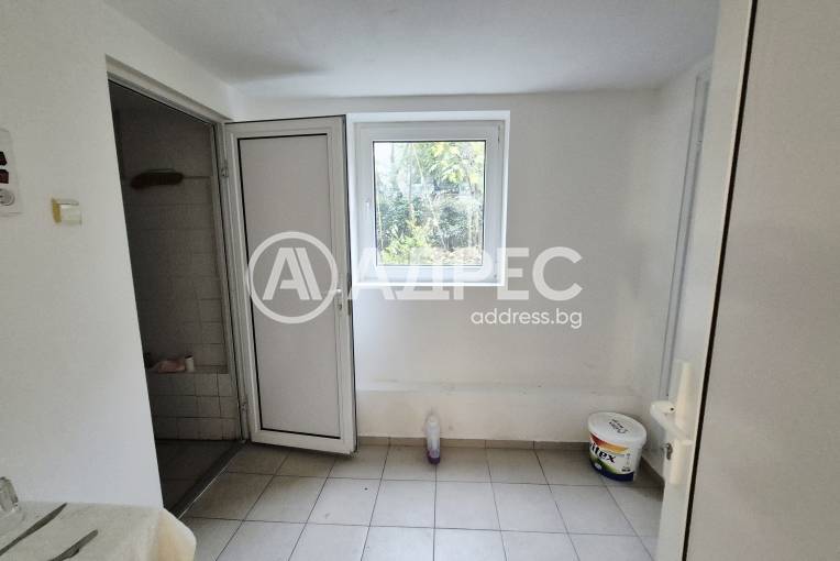 Офис, Варна, Икономически университет, 655291, Снимка 7